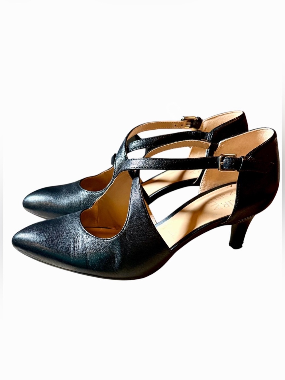 Natralizer Women’s Okira Criss Cross Black Soft Leather Pumps